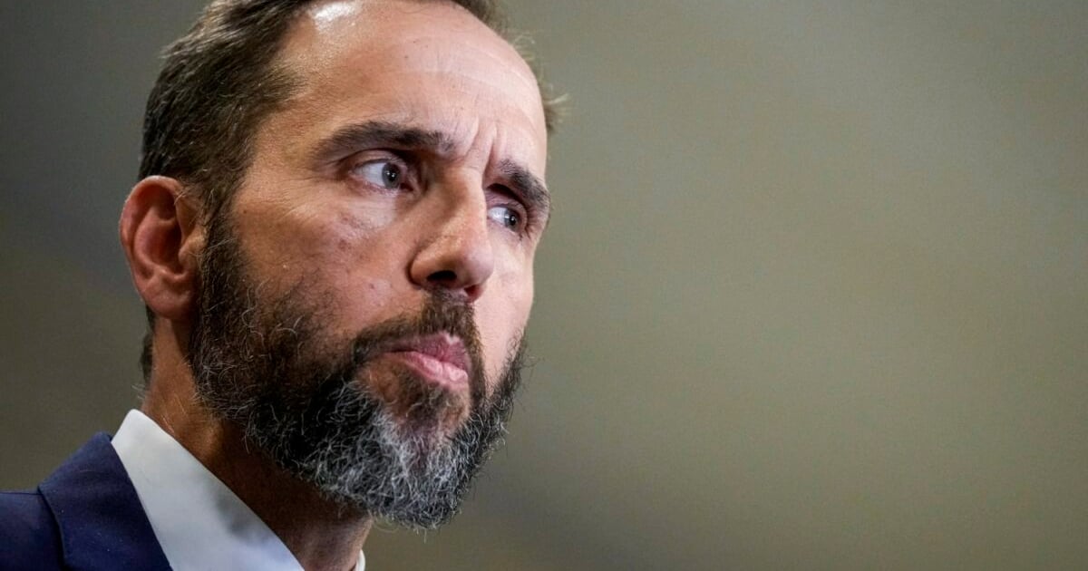 Documents Reveal Smith Team Bypassed Rules for 44 Lawmakers